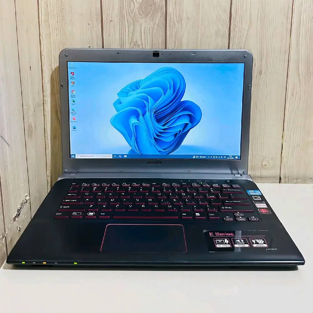 Laptop Sony Vaio Core i5 Ram 4gb HDD 500gb siap pakai